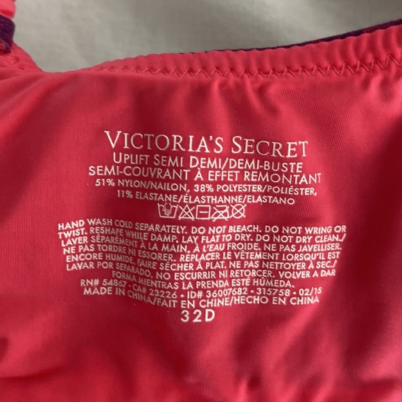 NWOT Victoria’s Secret Bra - Picture 2 of 2